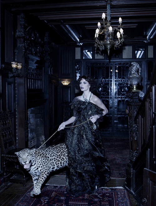 珠宝和豹纹元素带有意大利著名怪癖美女marchesaluisacasati 的韵味